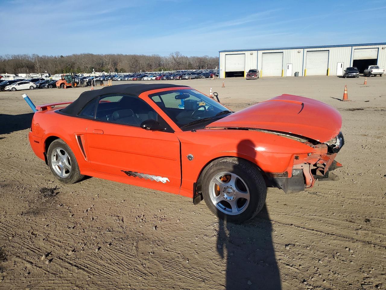 2004 FORD MUSTANG