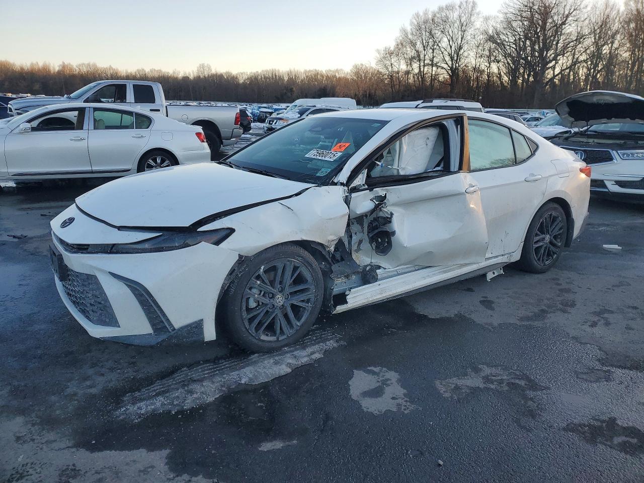 2025 TOYOTA CAMRY