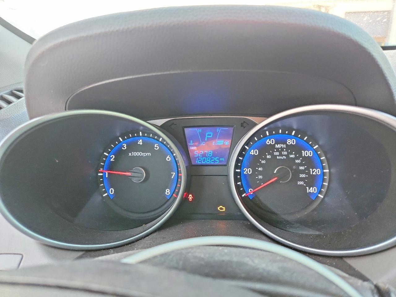 2015 HYUNDAI TUCSON