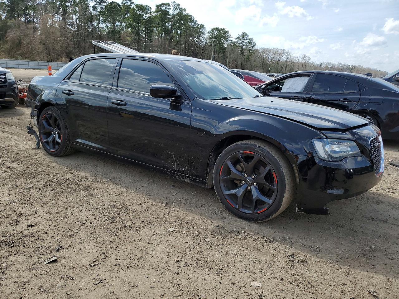 2021 CHRYSLER 300