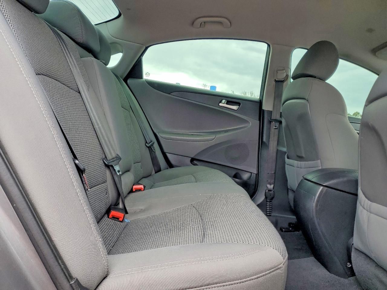 2011 HYUNDAI SONATA