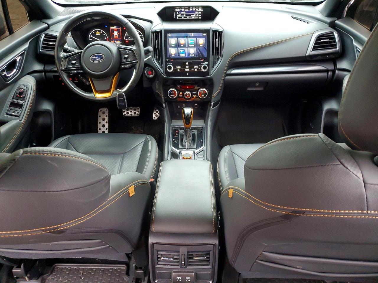 2022 SUBARU FORESTER