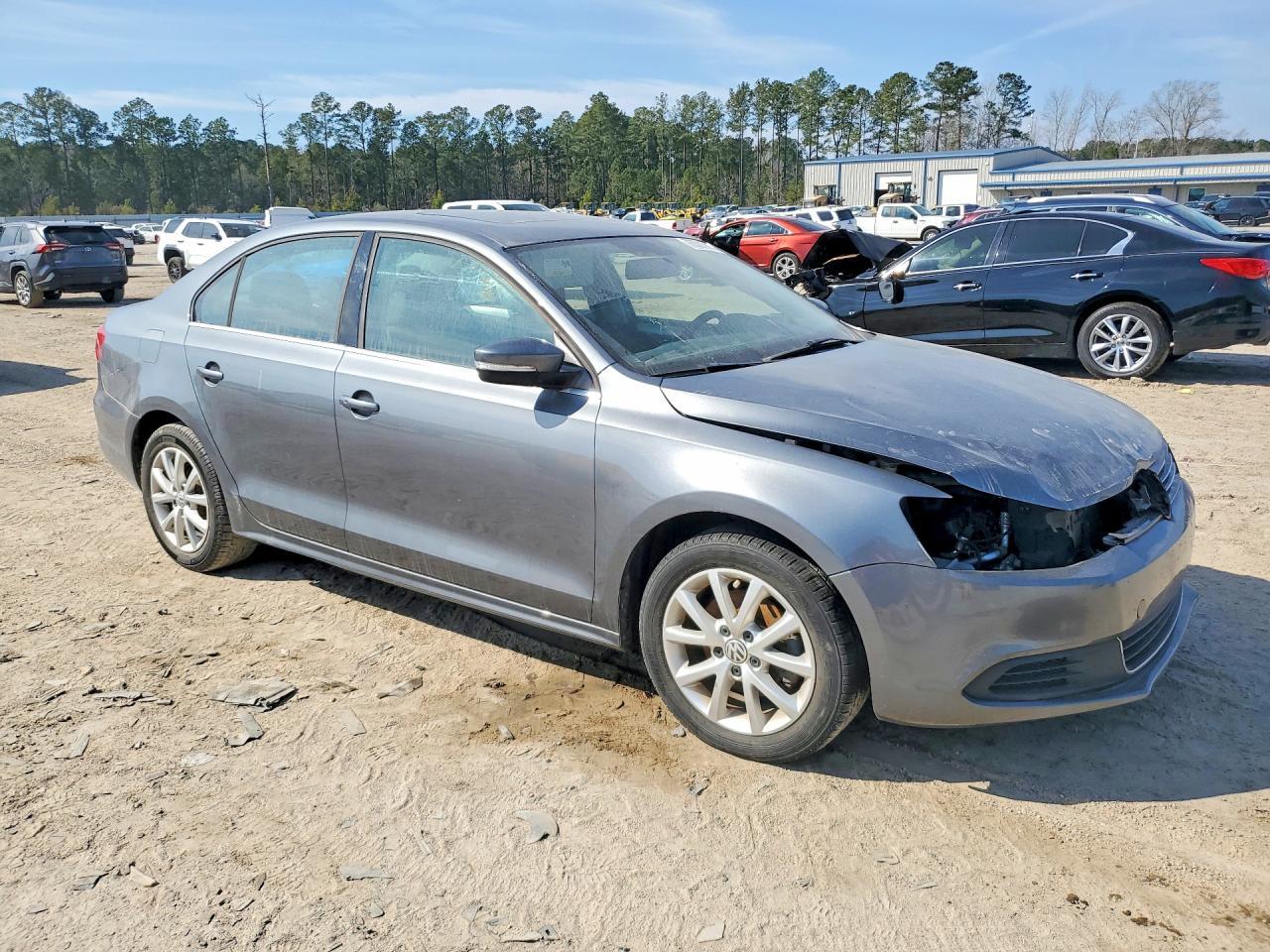 2014 VOLKSWAGEN JETTA