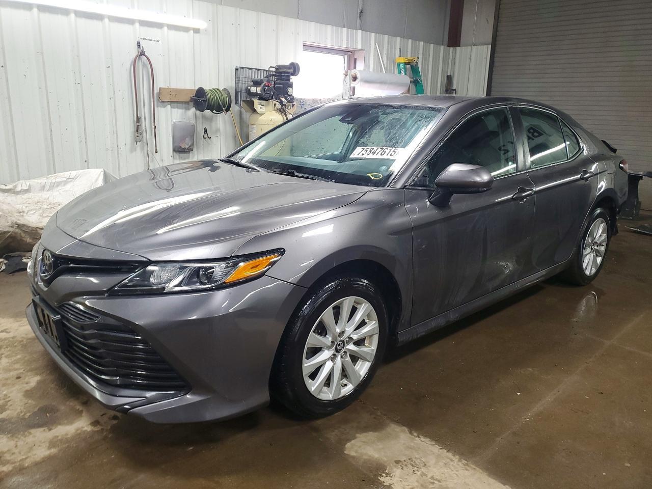 2019 TOYOTA CAMRY