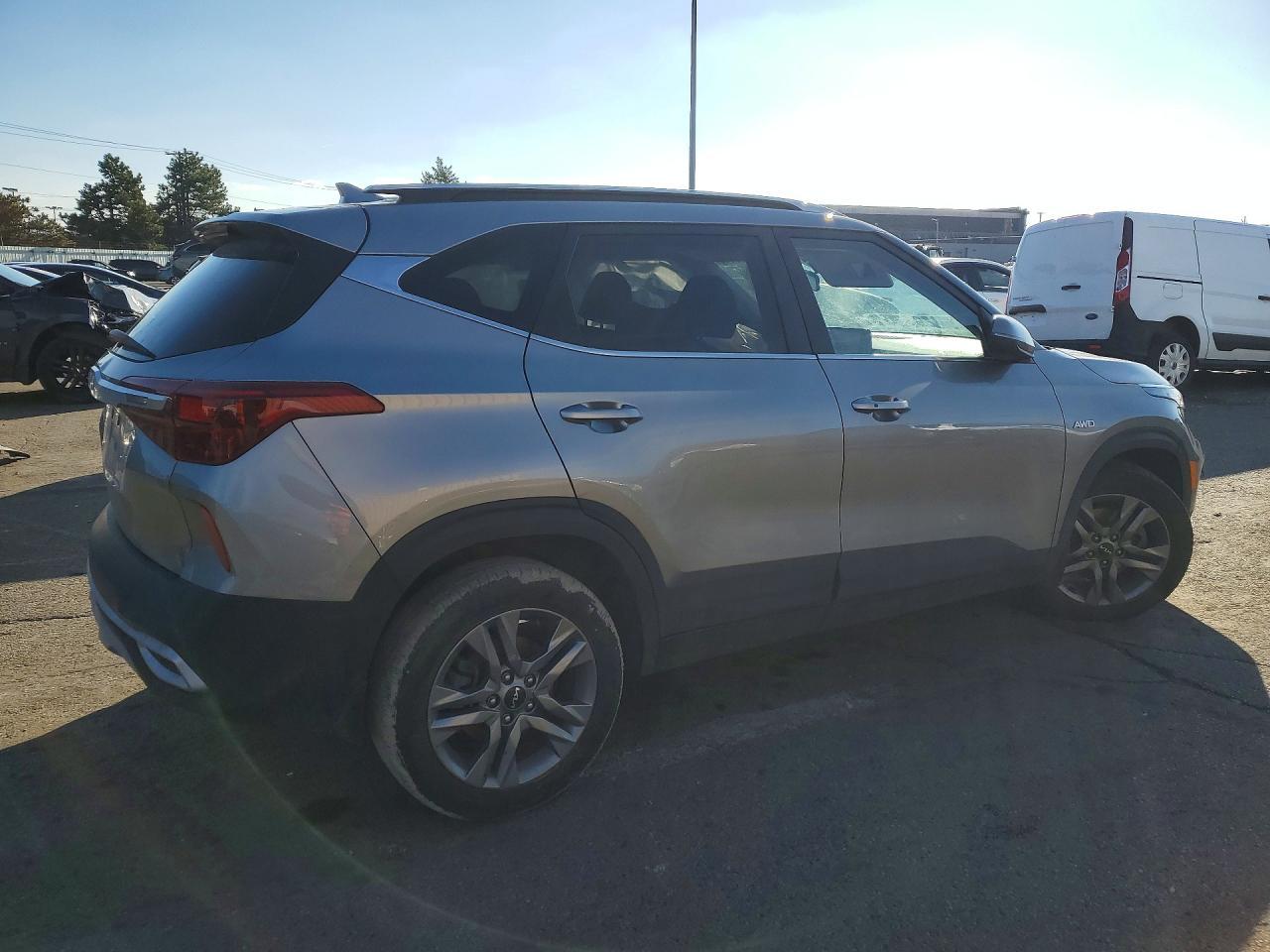 2023 KIA SELTOS