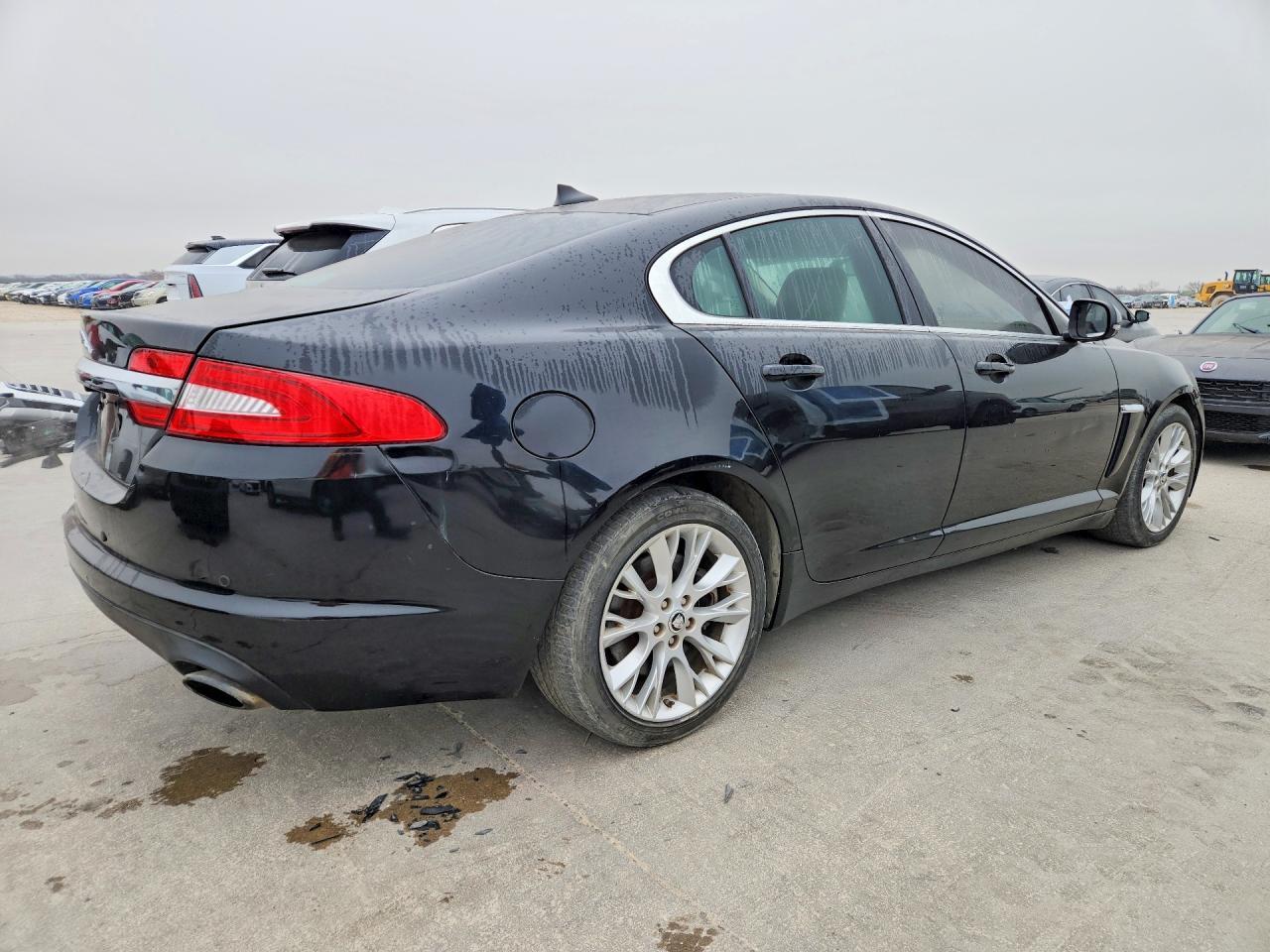 2013 JAGUAR XF