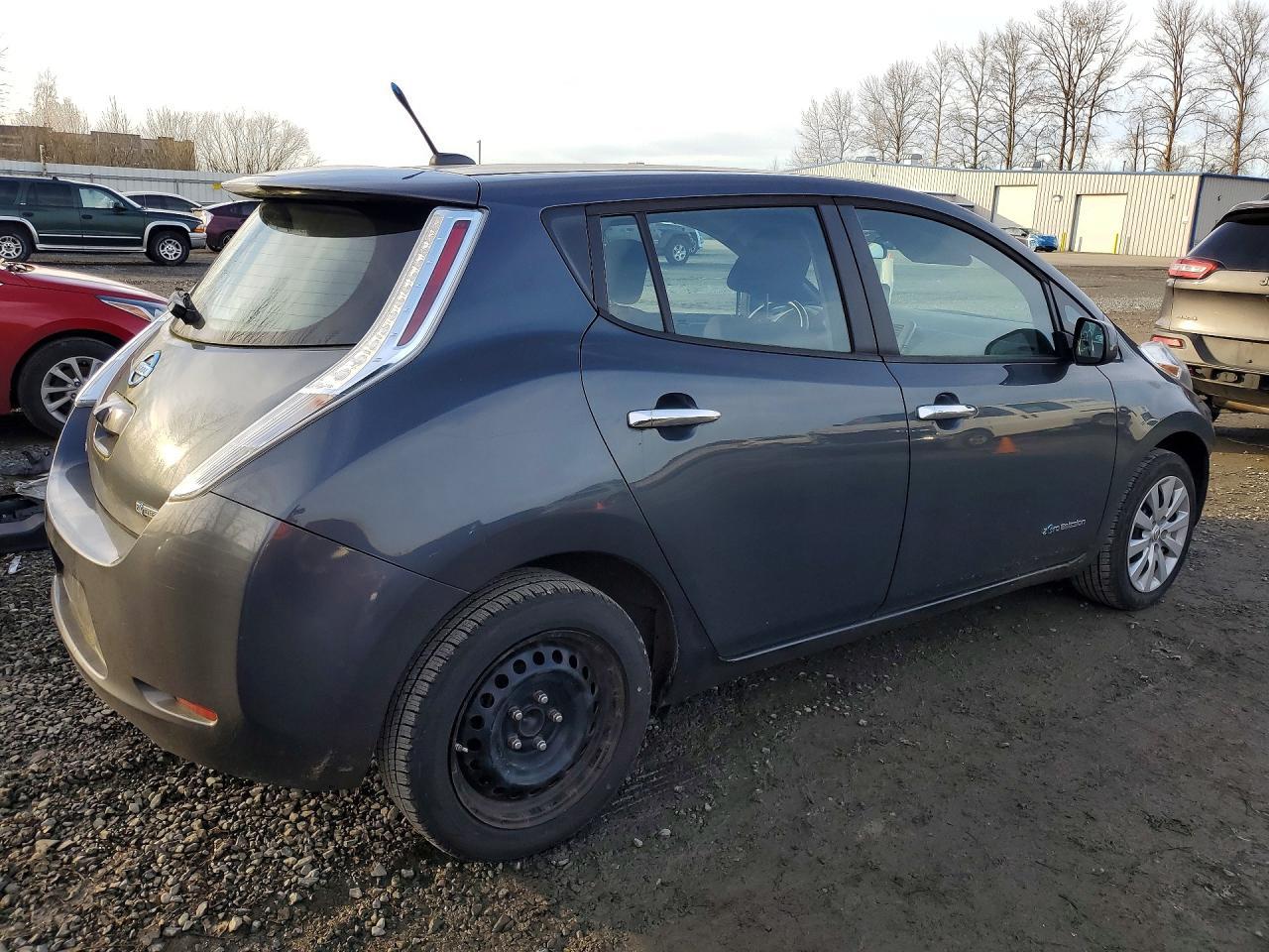 2013 NISSAN LEAF