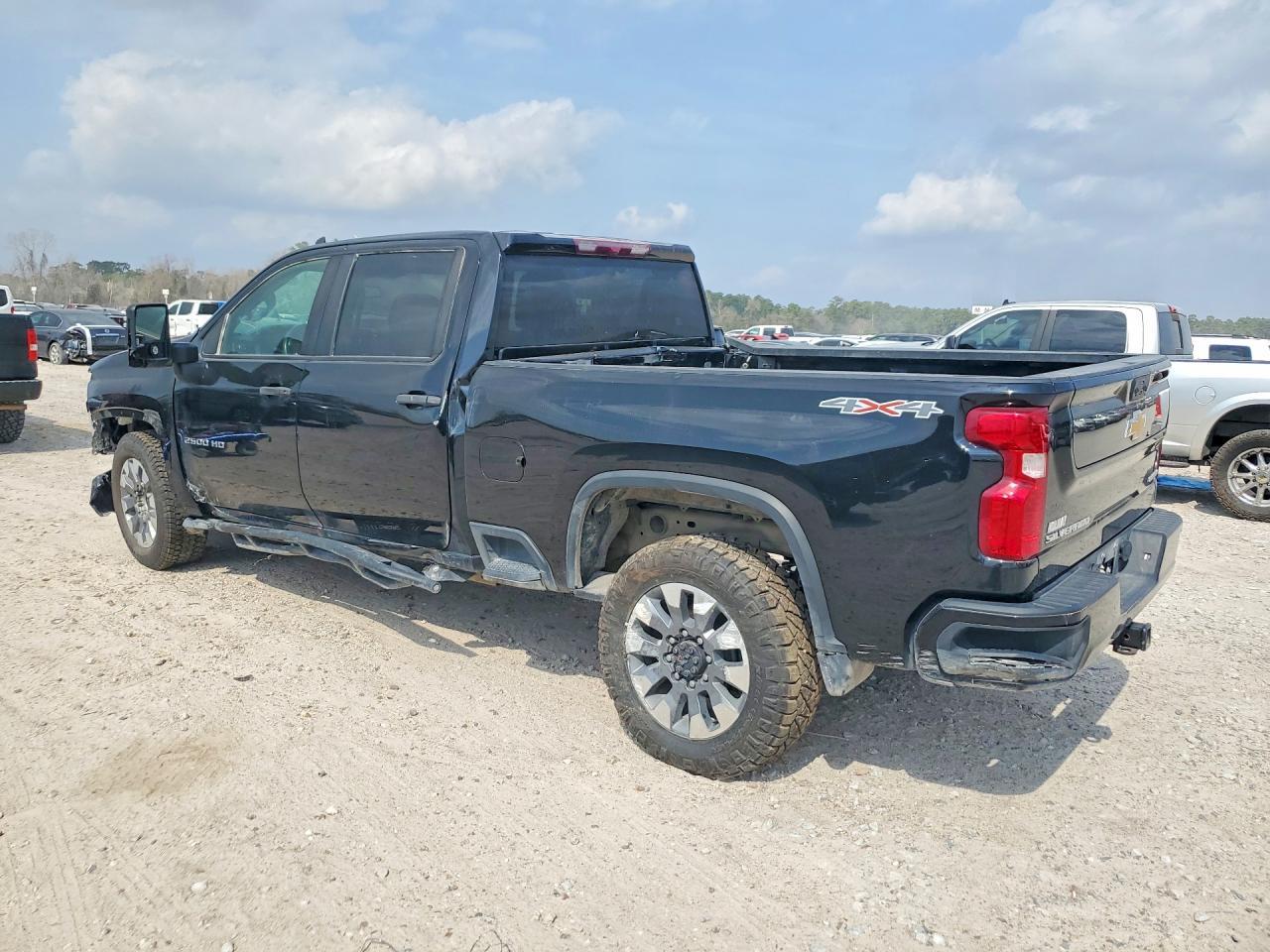 2023 CHEVROLET Silverado