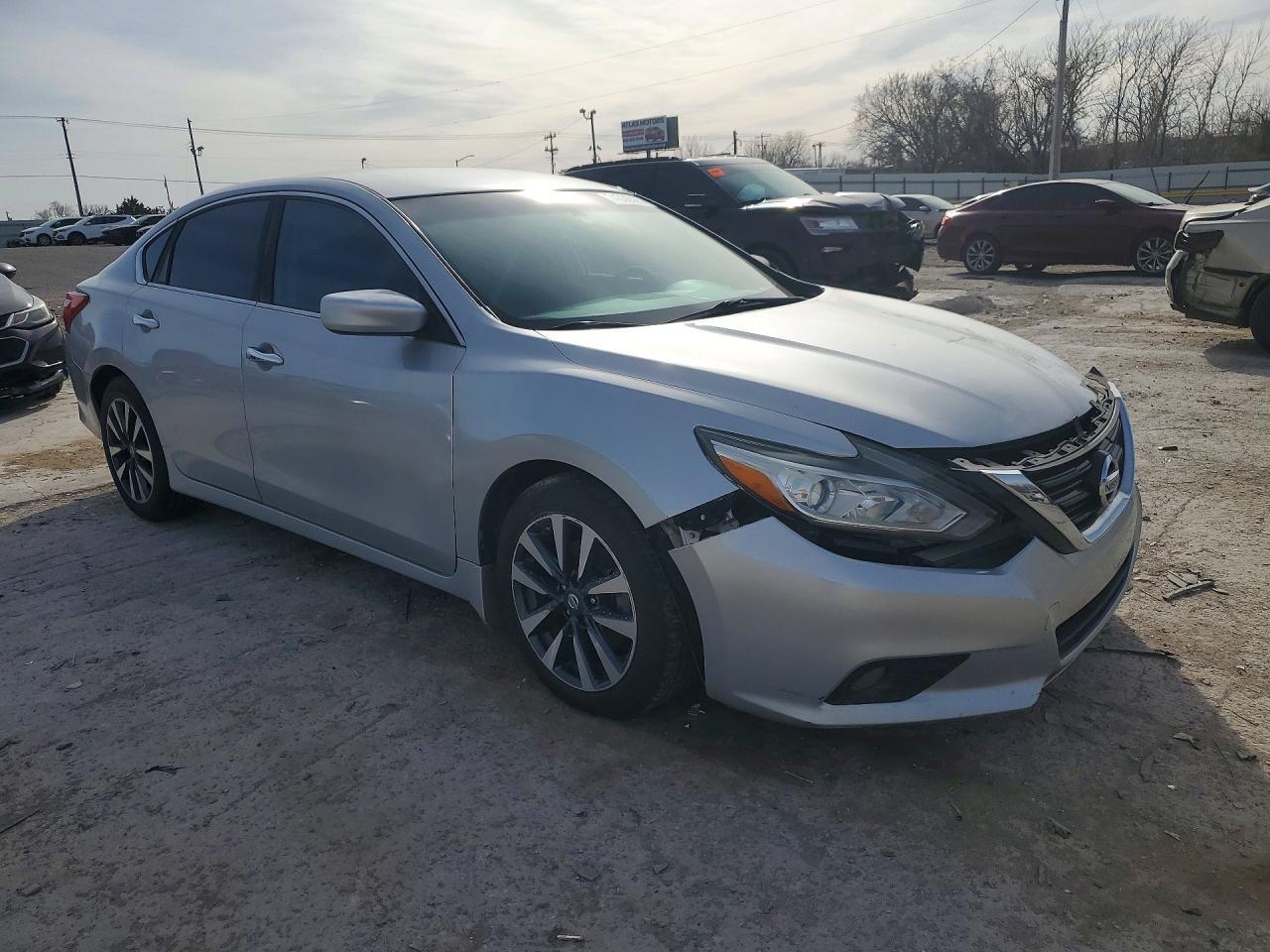 2017 NISSAN ALTIMA