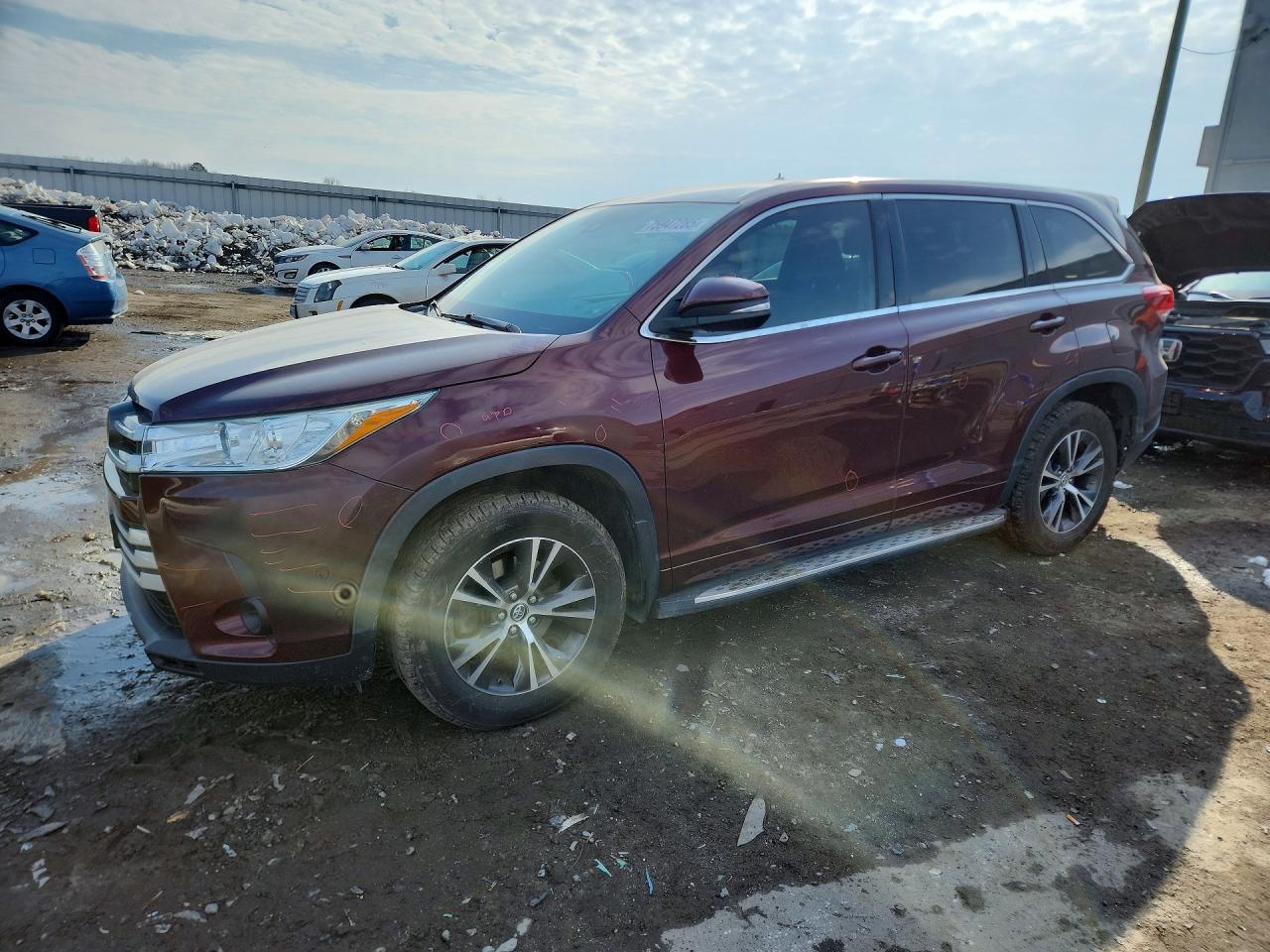 2018 TOYOTA HIGHLANDER