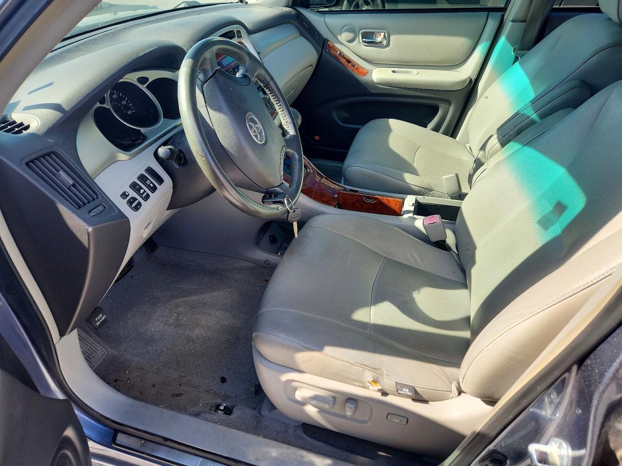 2006 TOYOTA HIGHLANDER