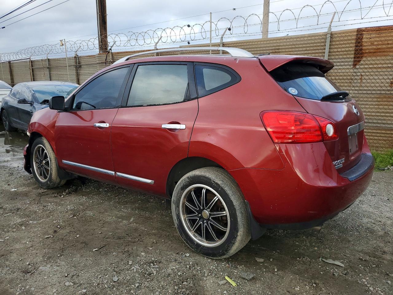 2014 NISSAN ROGUE