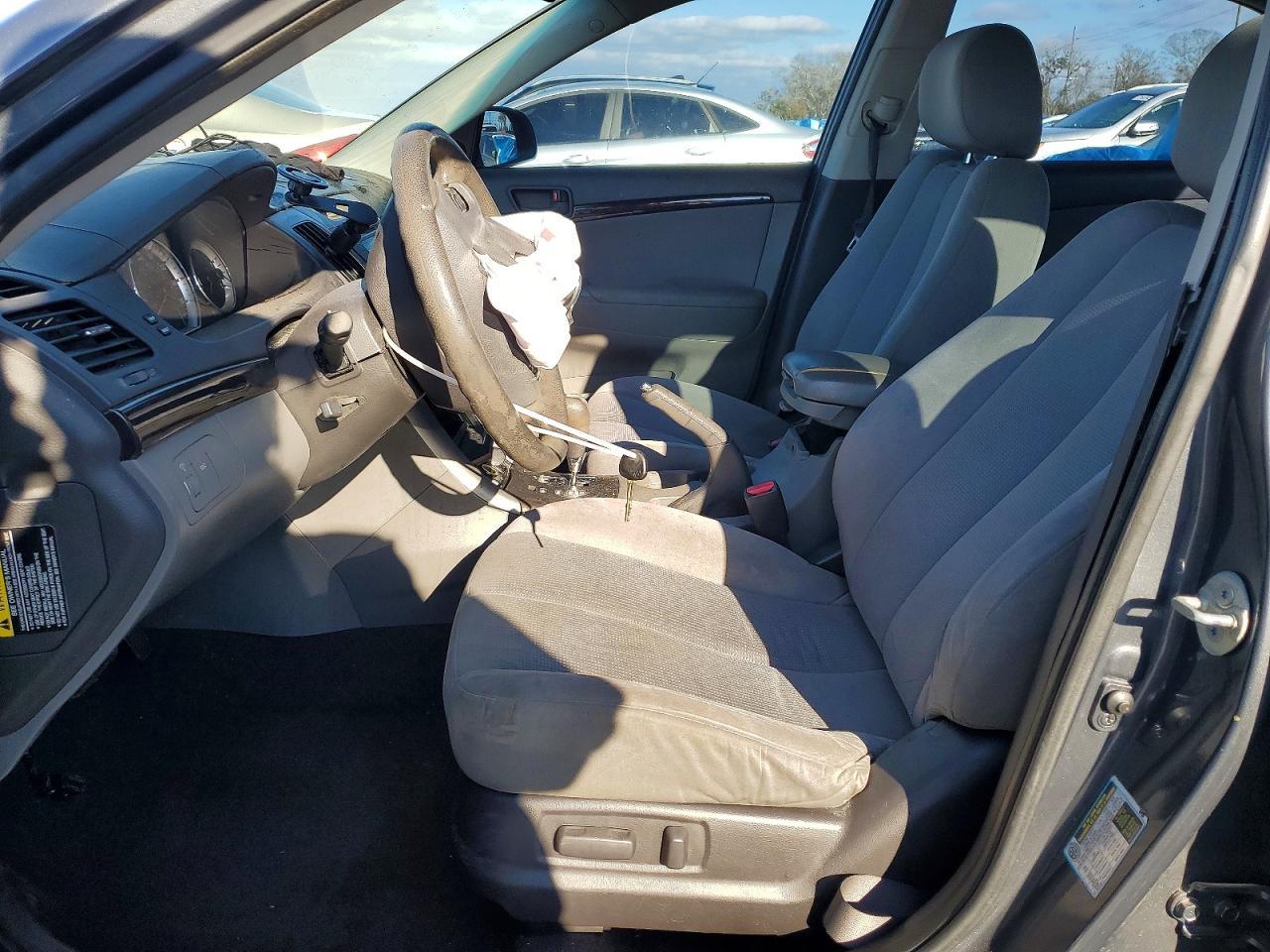 2010 HYUNDAI SONATA