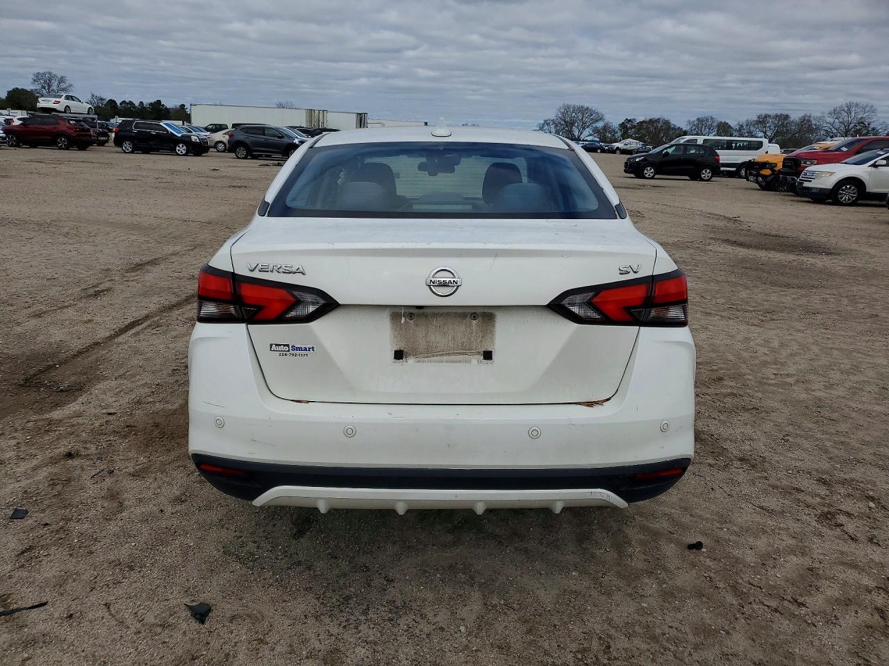 2020 NISSAN VERSA