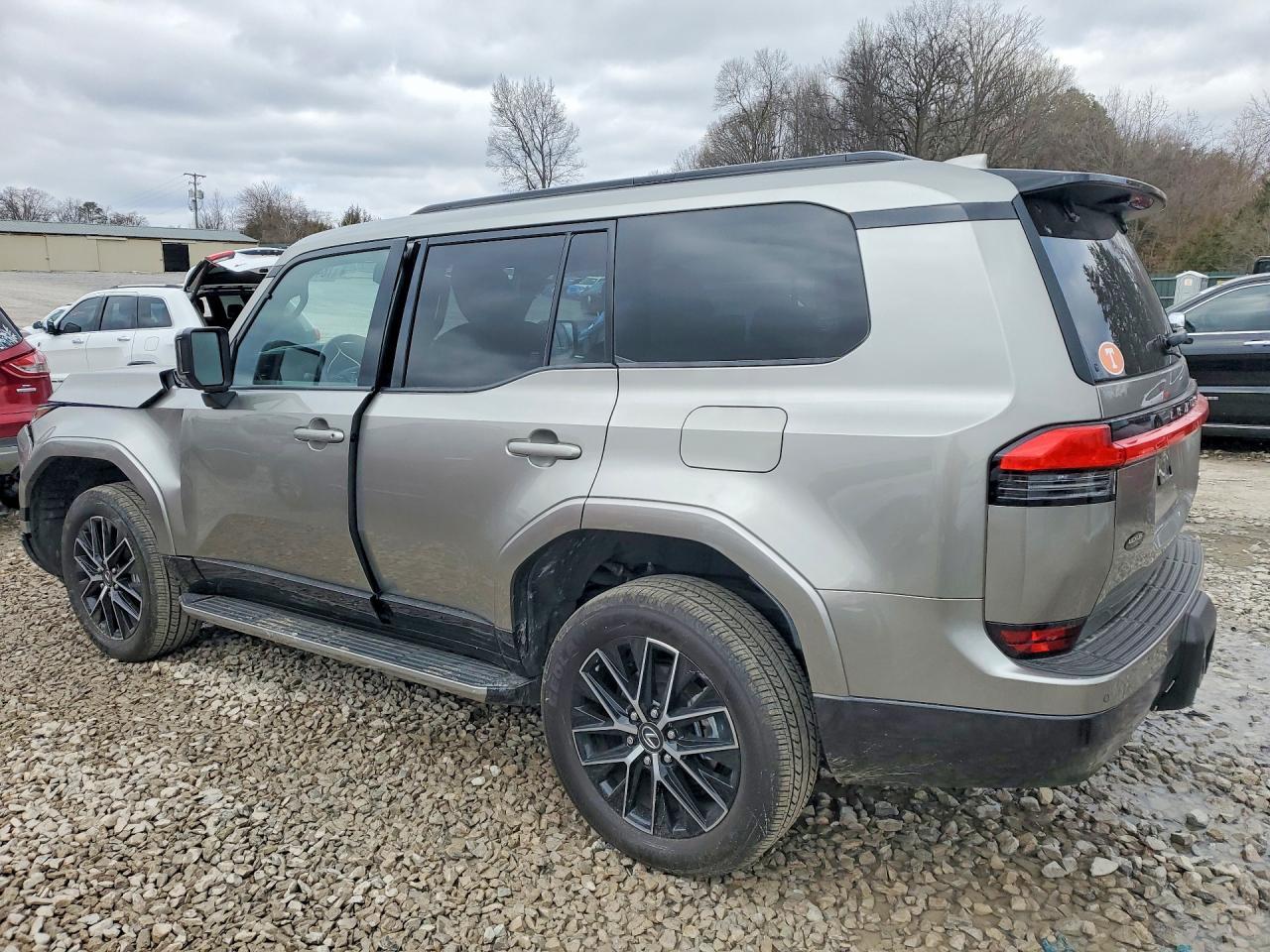 2024 LEXUS GX 550