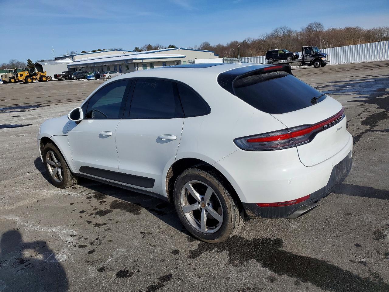 2021 PORSCHE Macan