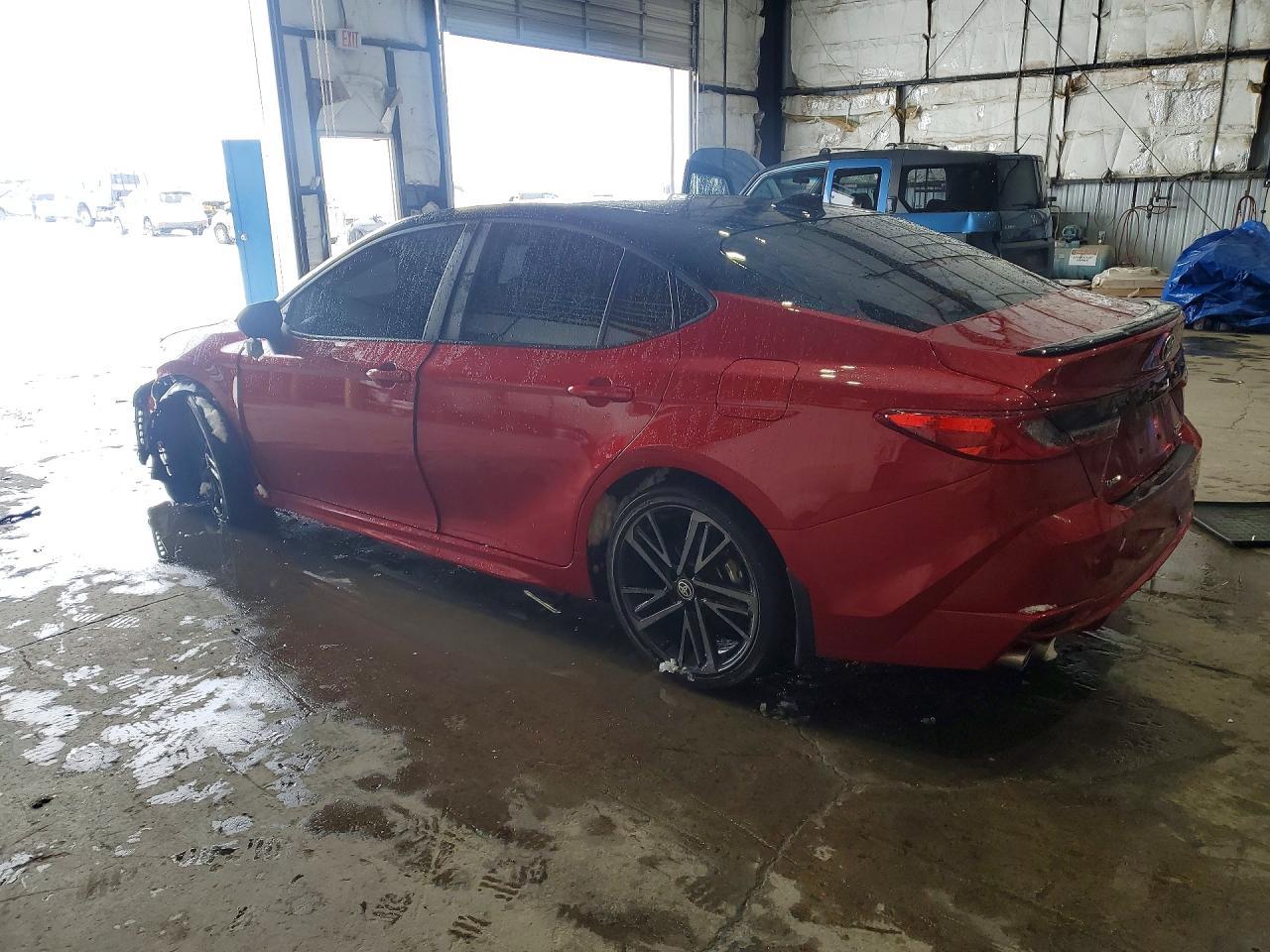 2025 TOYOTA CAMRY