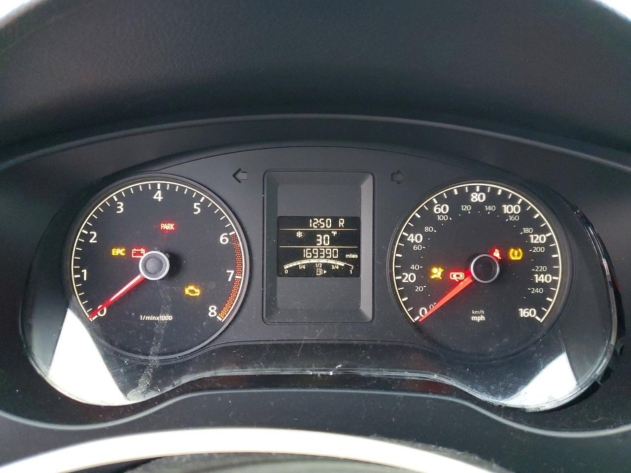 2012 VOLKSWAGEN JETTA