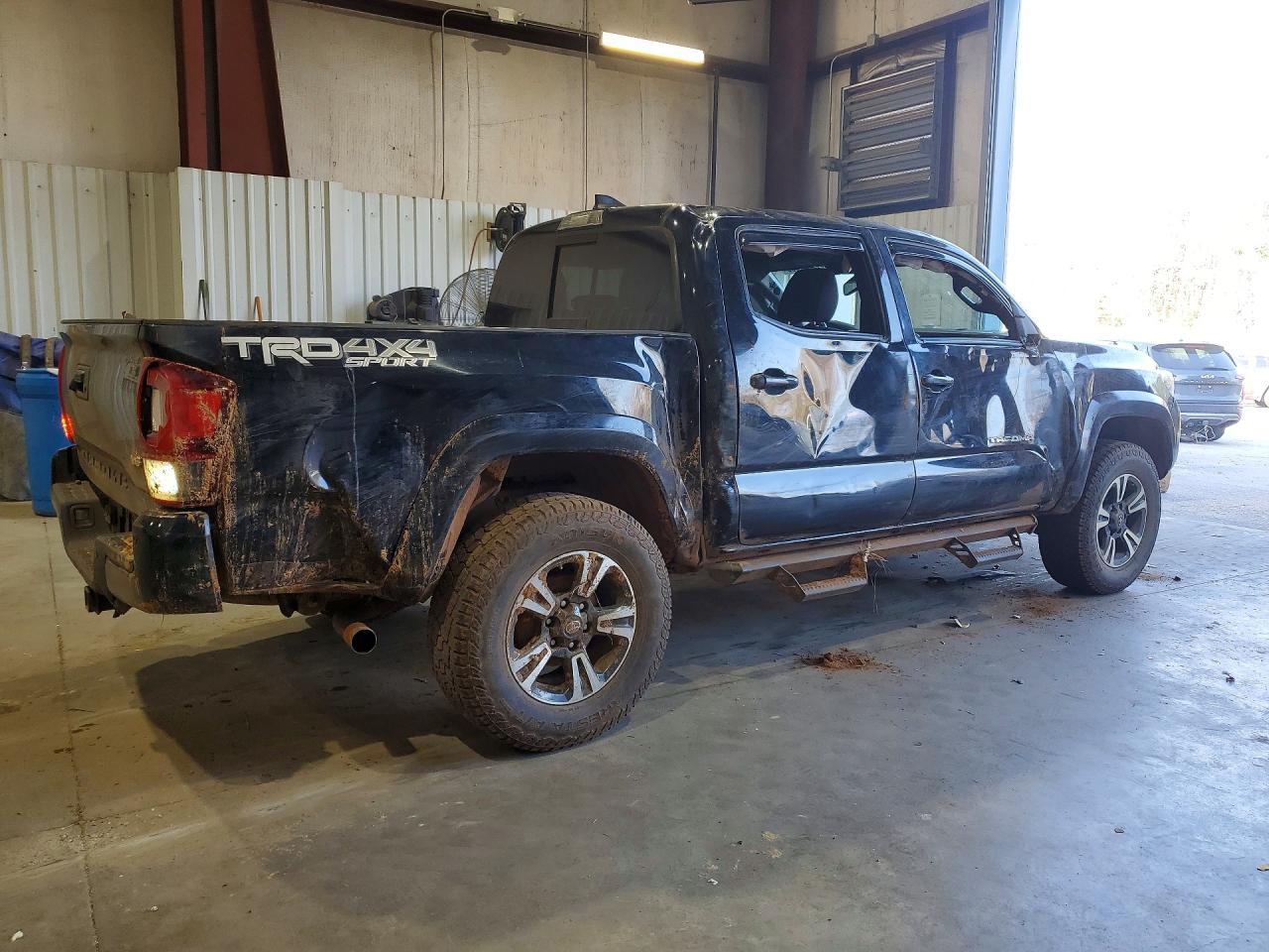 2018 TOYOTA TACOMA