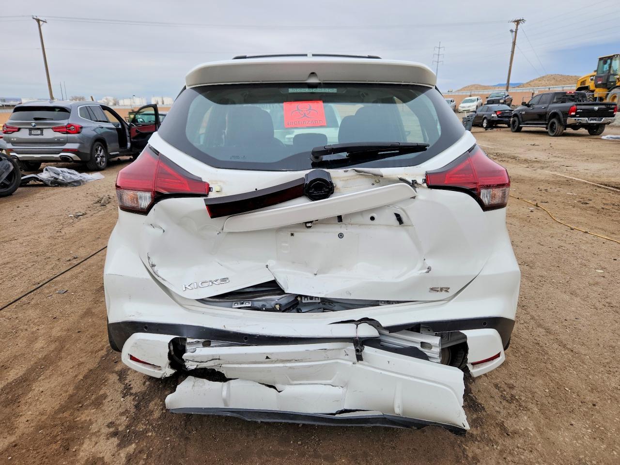 2022 NISSAN KICKS