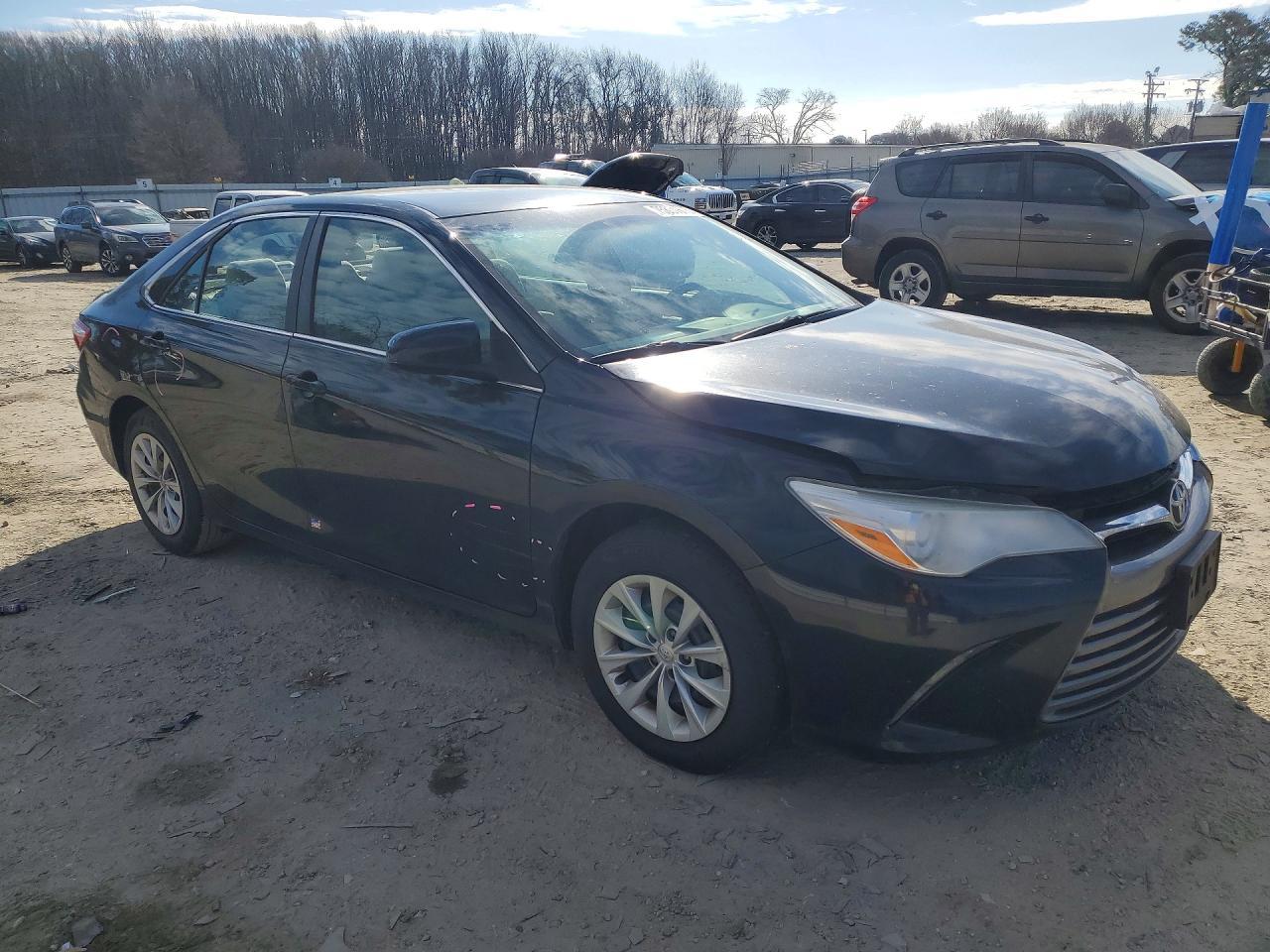 2017 TOYOTA CAMRY