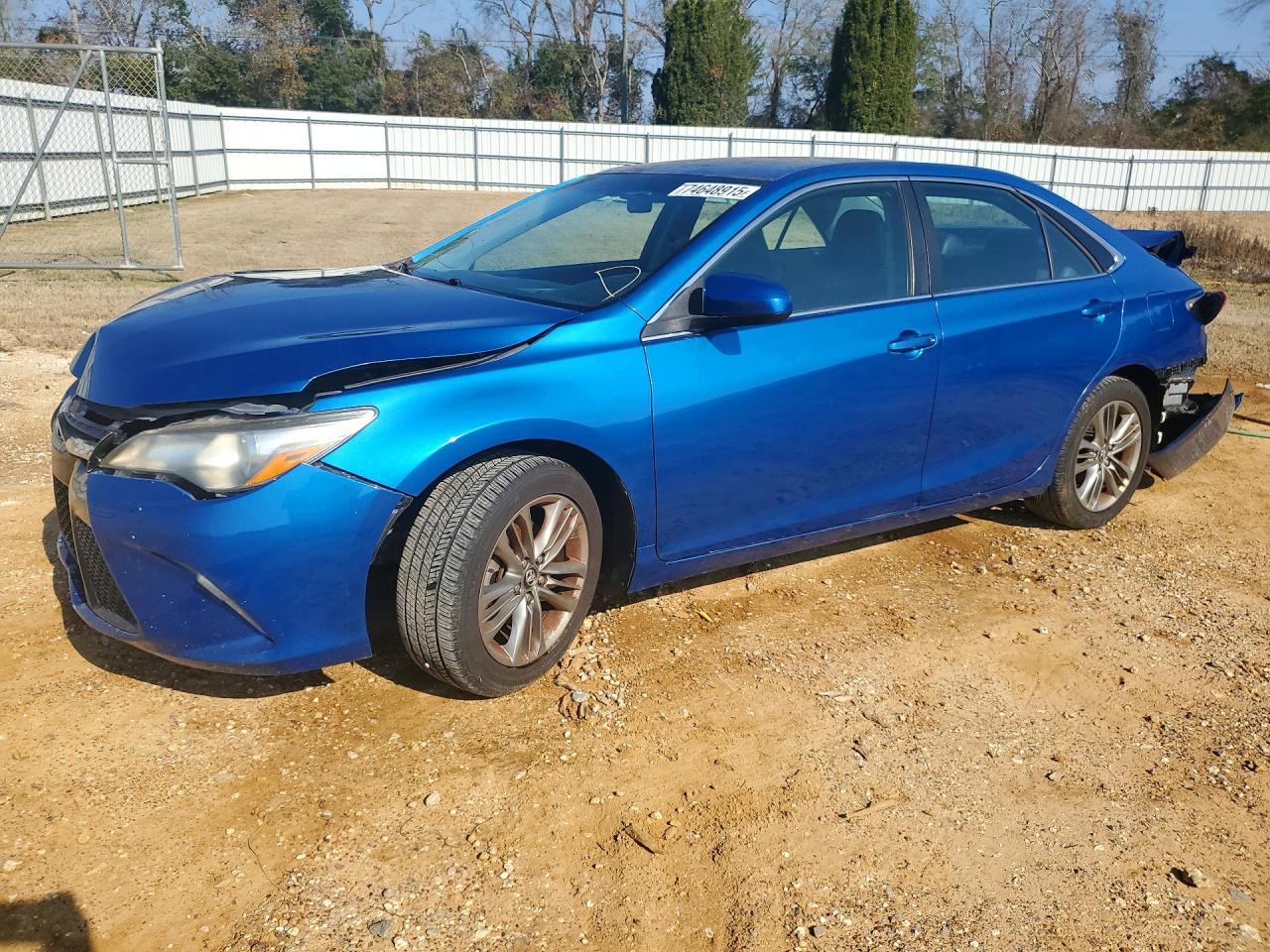 2017 TOYOTA CAMRY