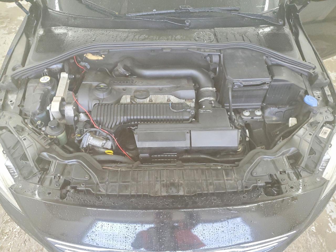 2016 VOLVO S60