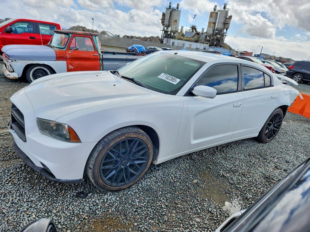 2013 DODGE CHARGER