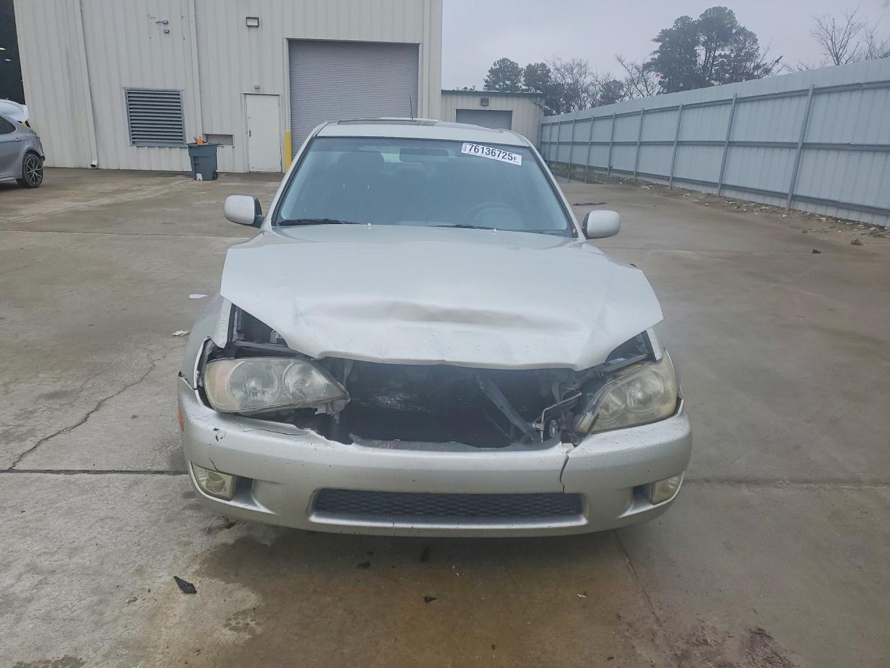2001 LEXUS IS 300