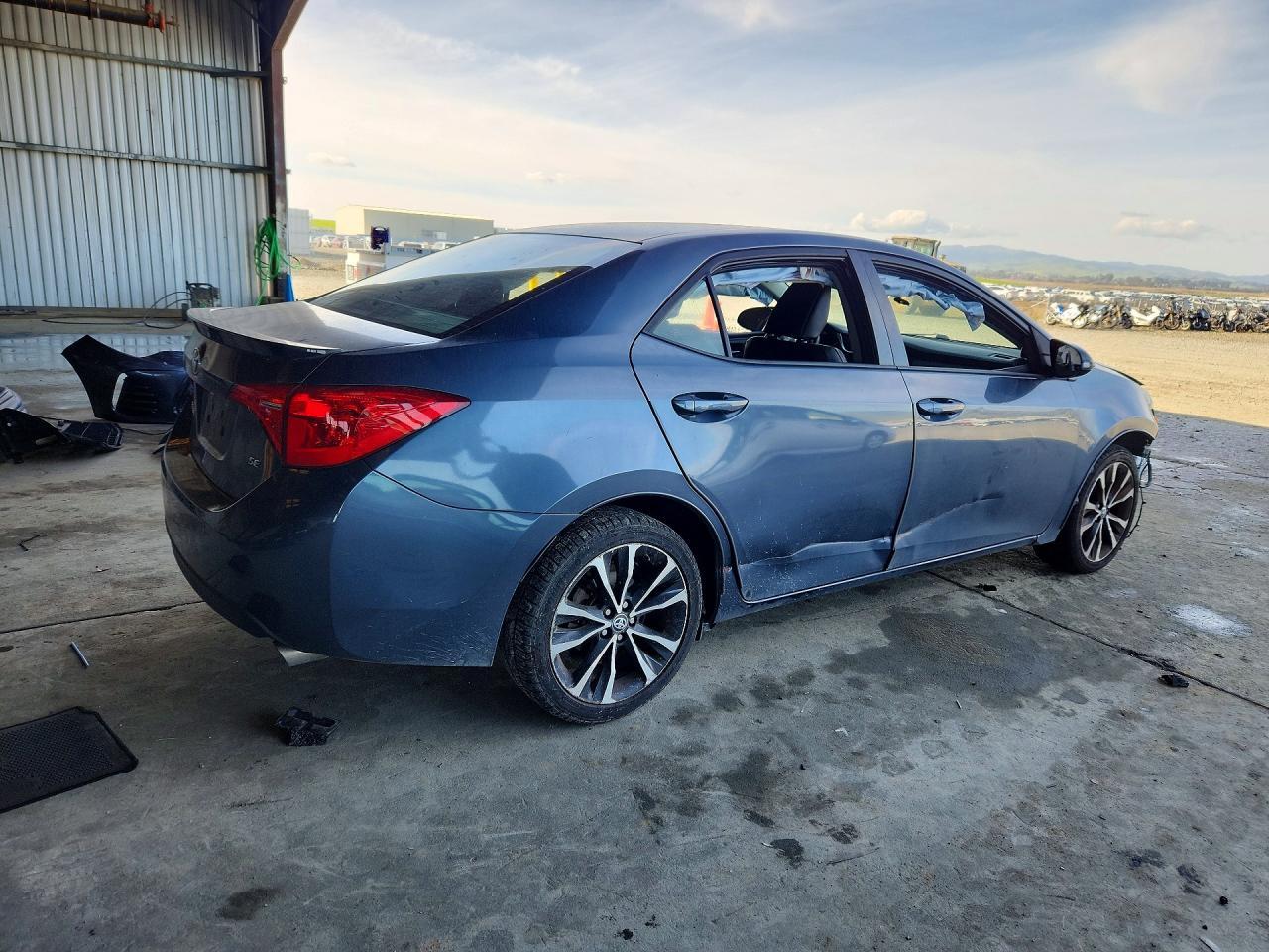 2017 TOYOTA COROLLA