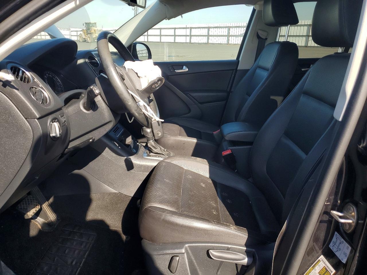 2016 VOLKSWAGEN TIGUAN