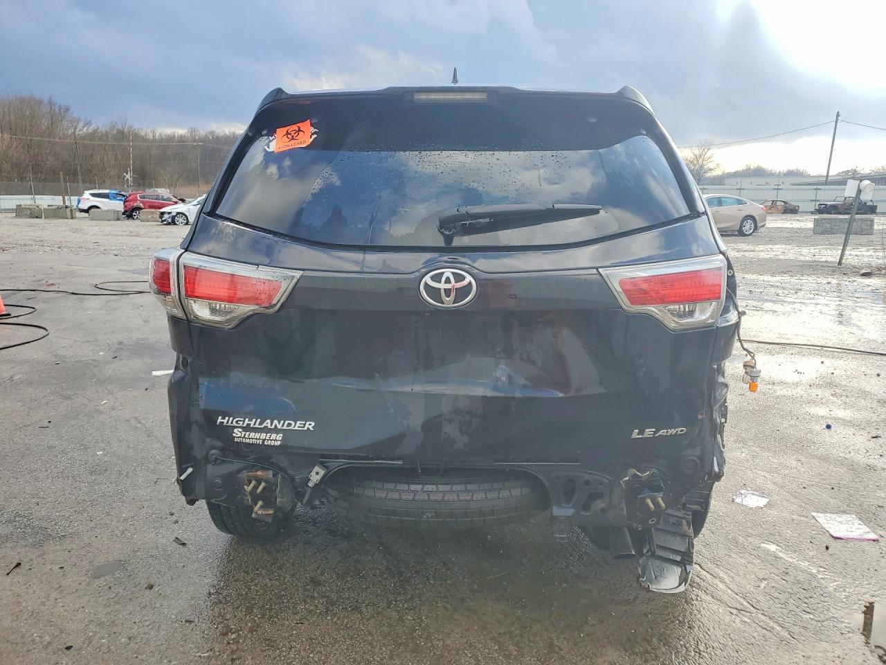 2016 TOYOTA HIGHLANDER