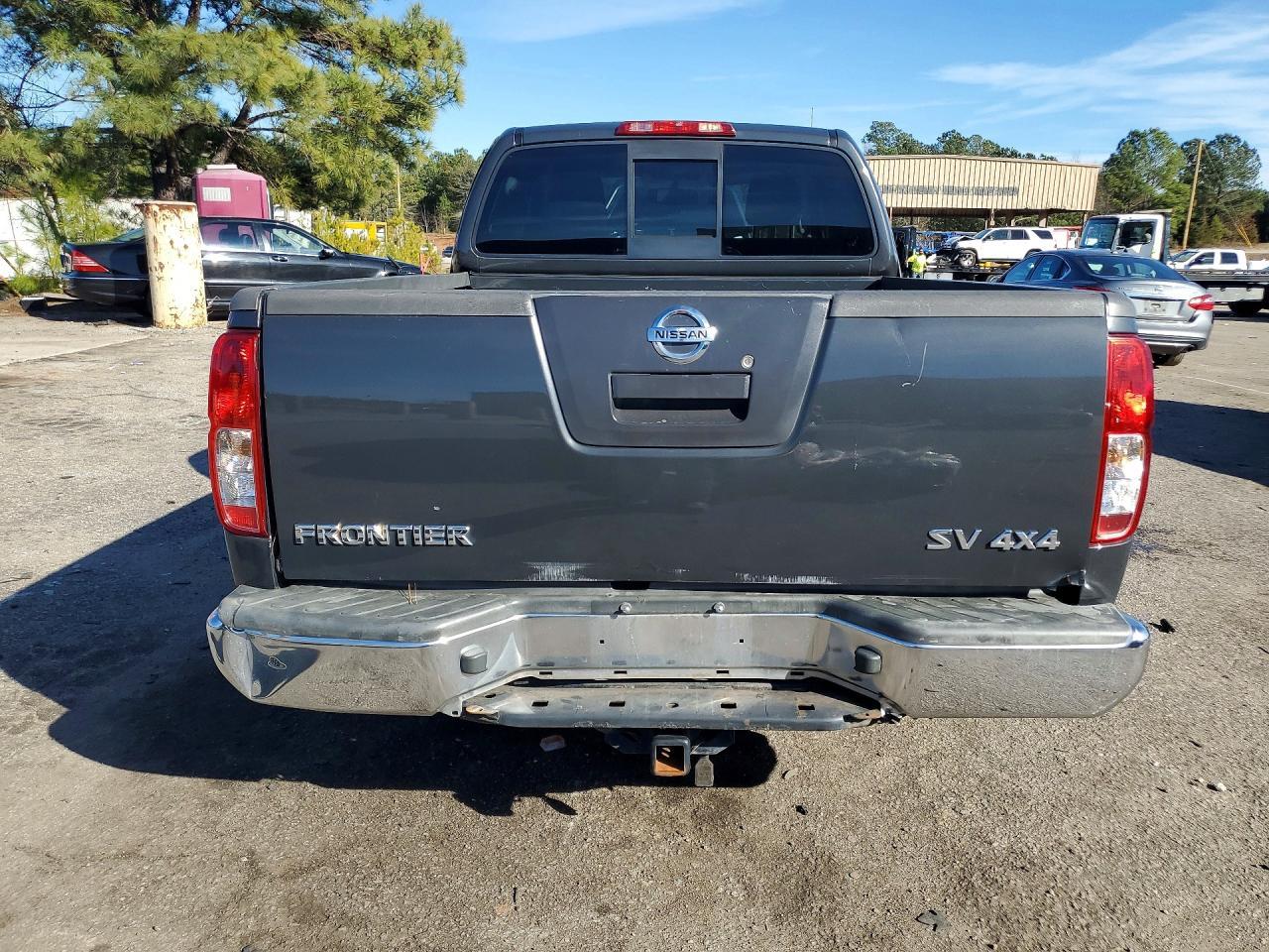 2012 NISSAN Frontier