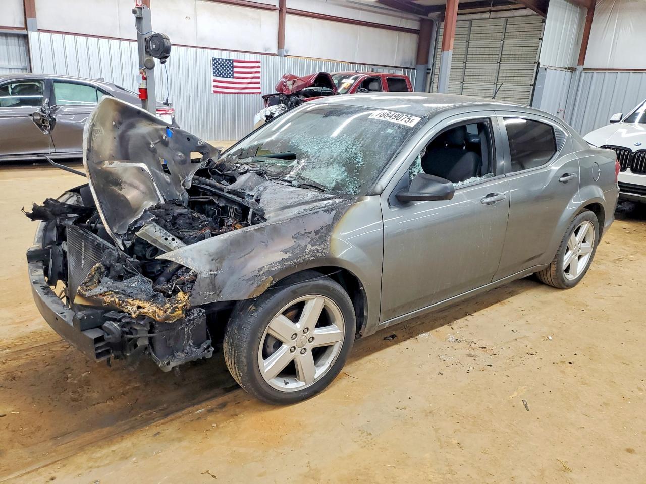 2013 DODGE Avenger