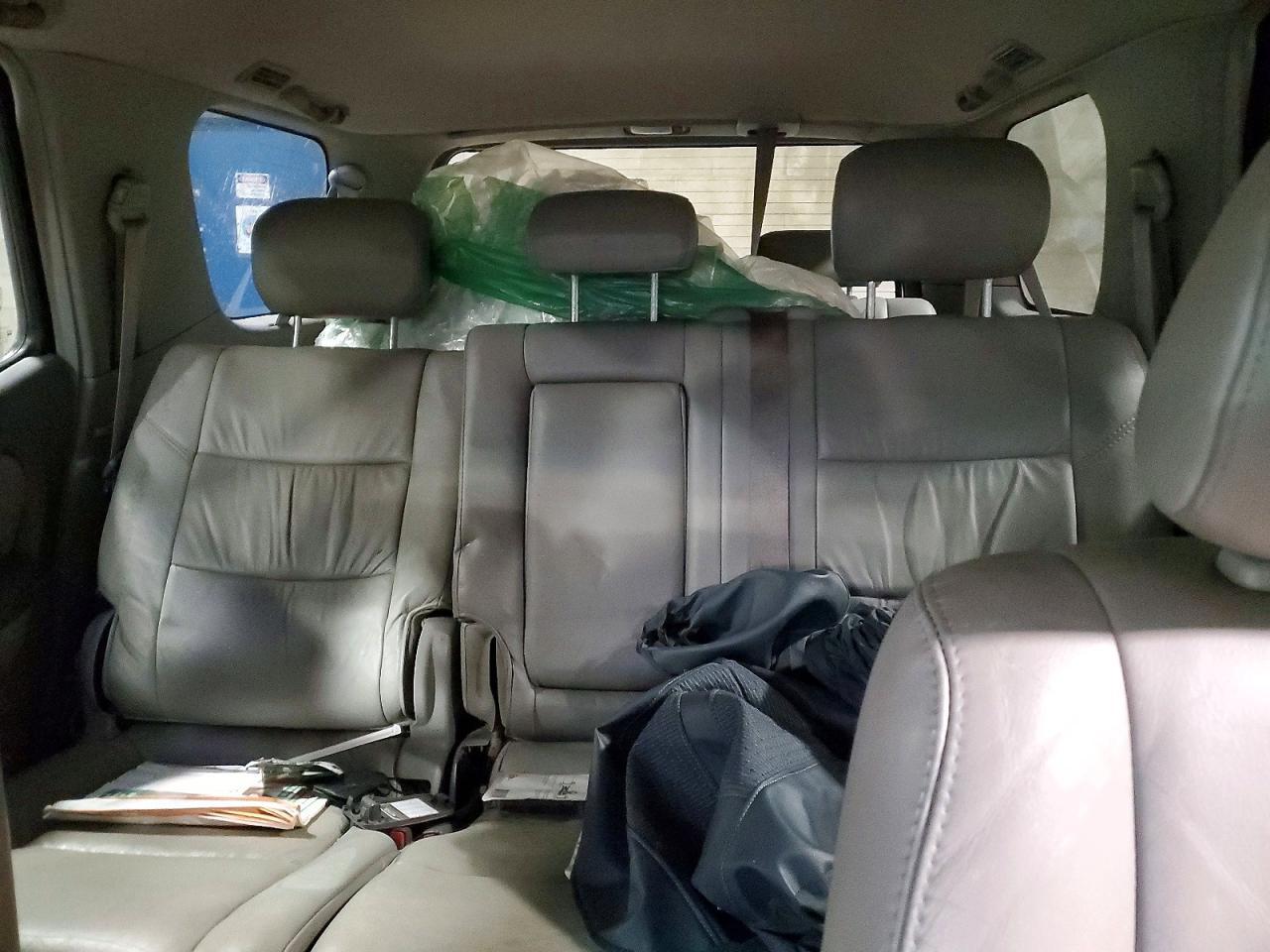 2002 TOYOTA Sequoia