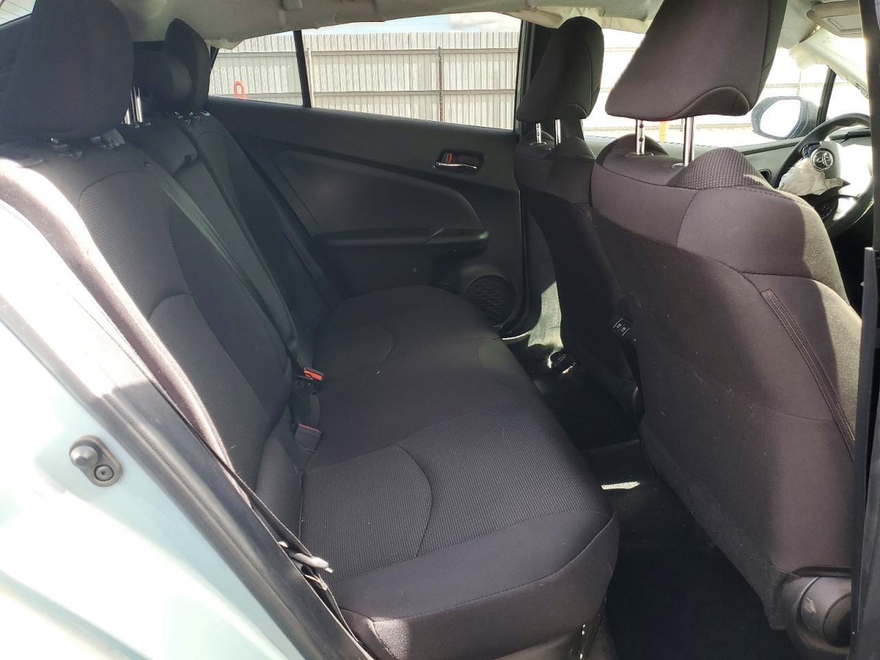 2019 TOYOTA PRIUS