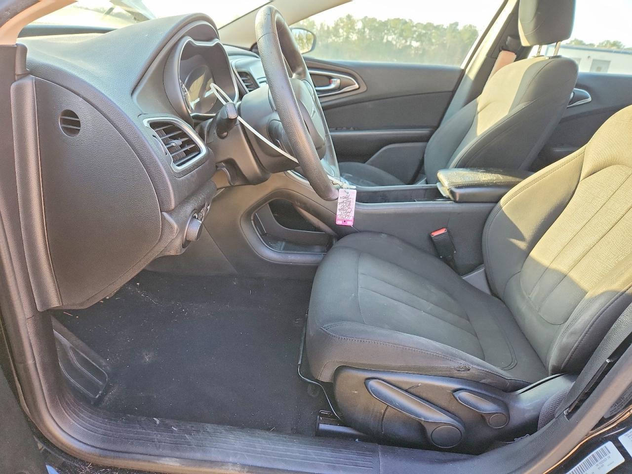 2015 CHRYSLER 200