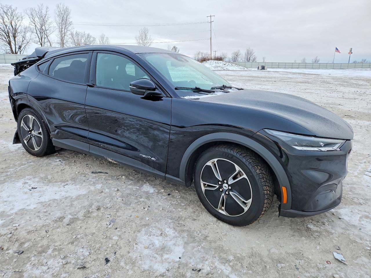 2022 FORD Mustang Mach-E