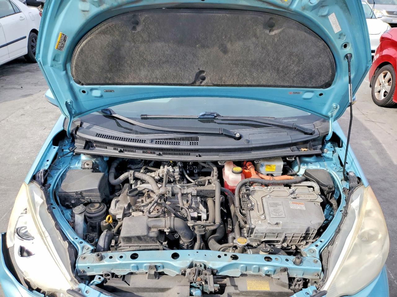 2012 TOYOTA Prius c