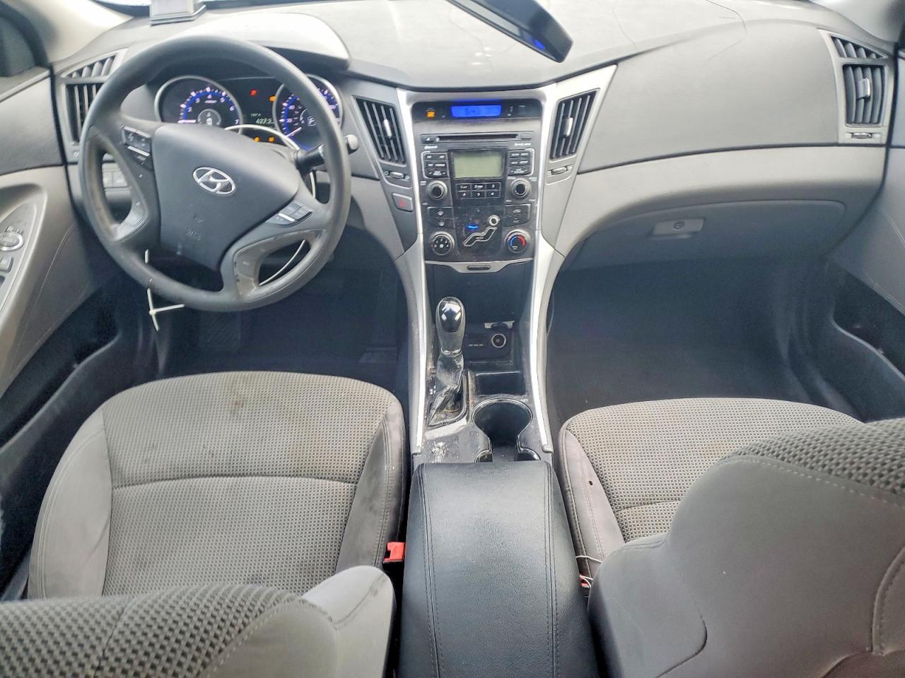 2011 HYUNDAI SONATA