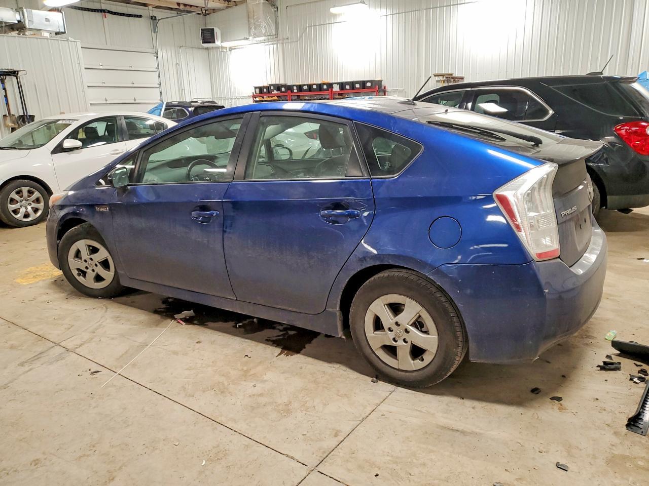 2011 TOYOTA PRIUS