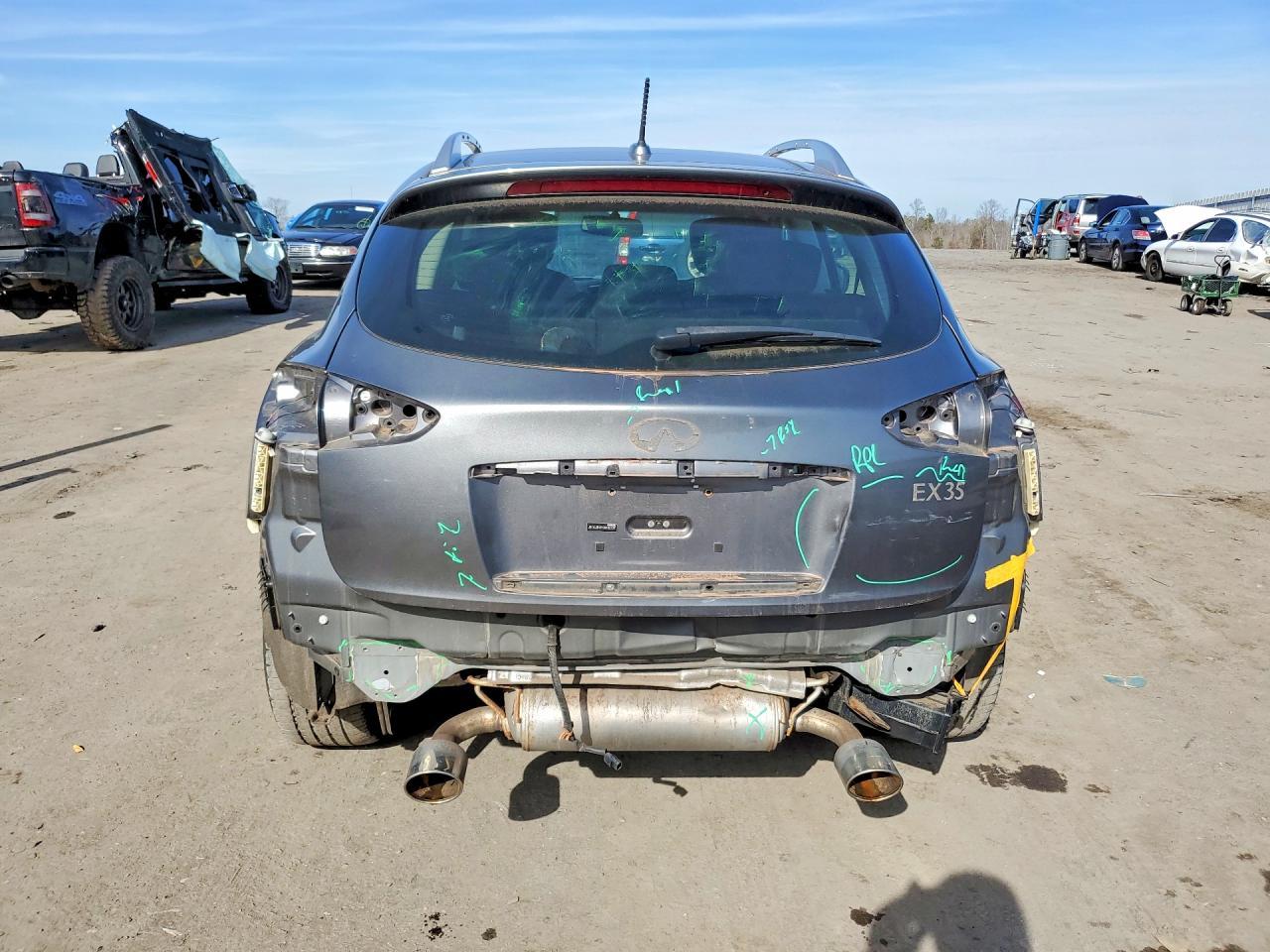 2012 INFINITI EX35