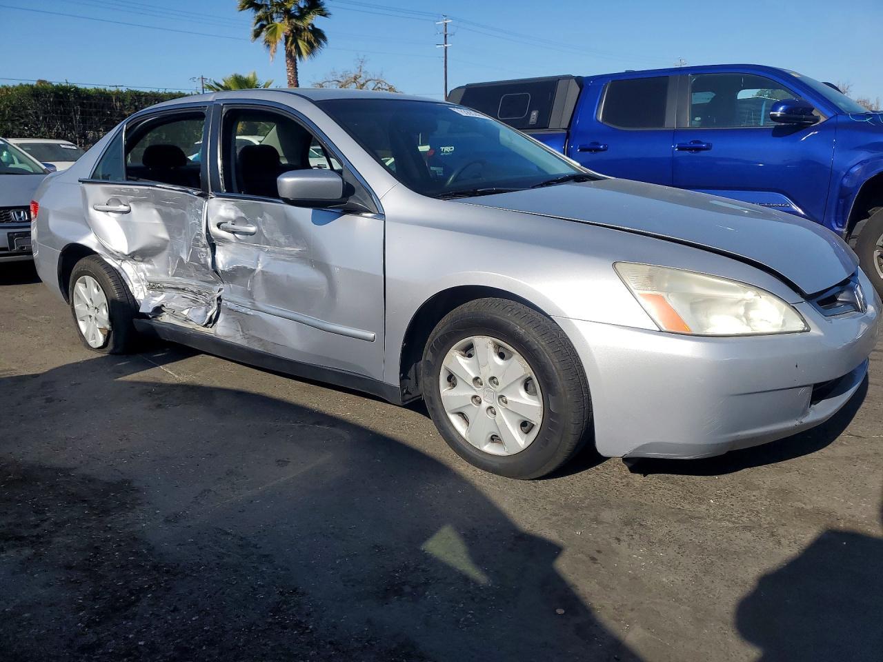 2004 HONDA ACCORD