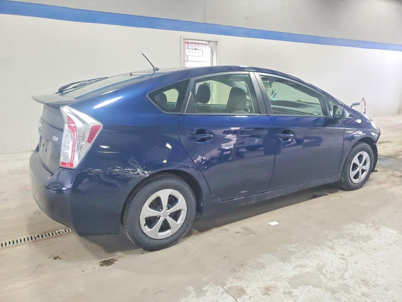 2015 TOYOTA PRIUS