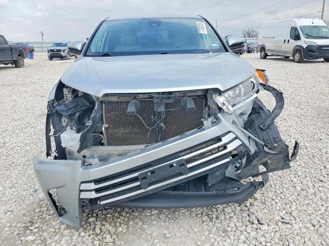 2019 TOYOTA HIGHLANDER