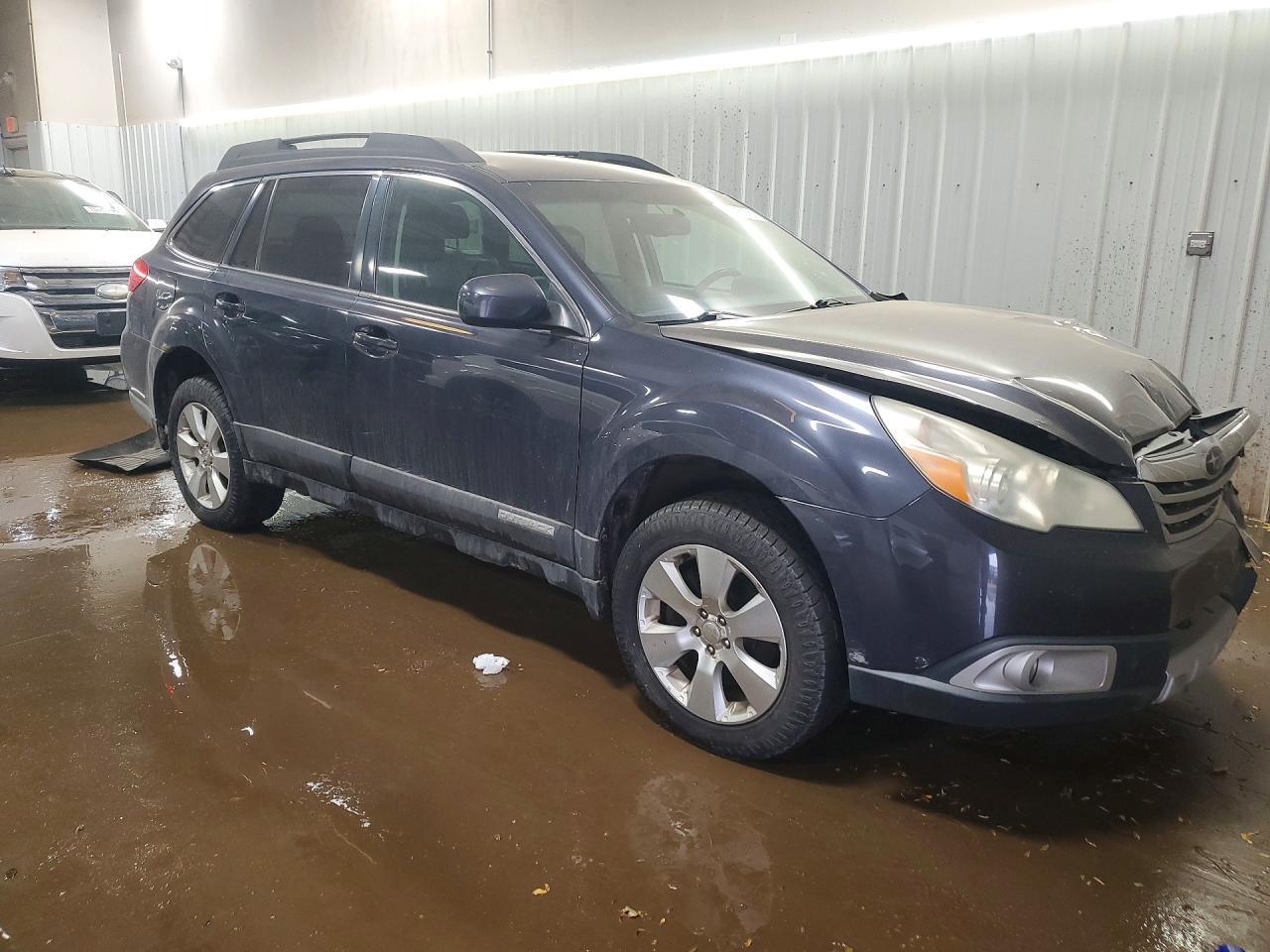 2010 SUBARU Outback