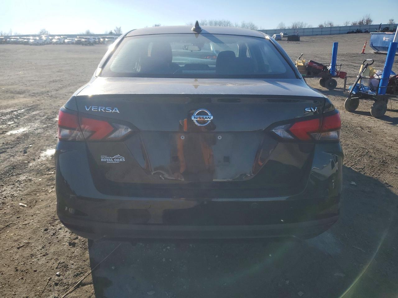 2022 NISSAN VERSA