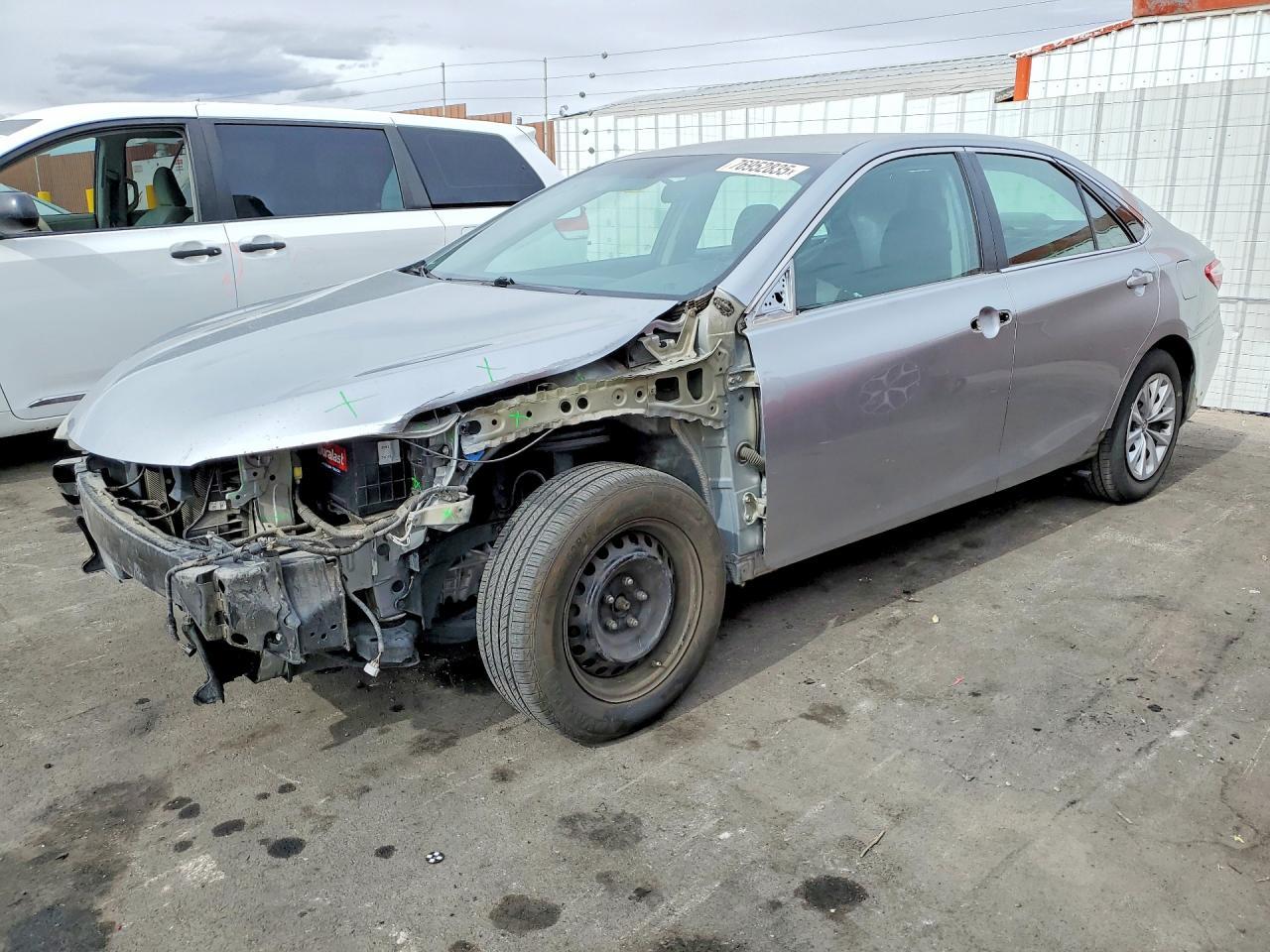 2015 TOYOTA CAMRY
