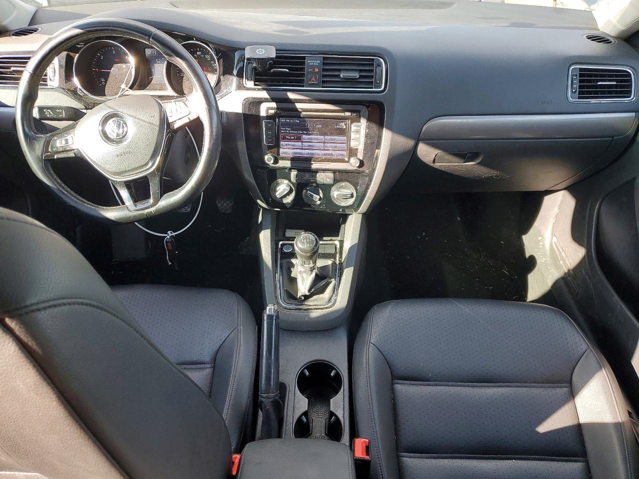 2015 VOLKSWAGEN JETTA
