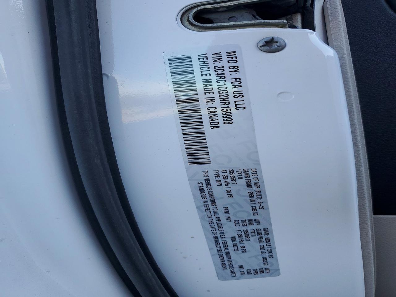 2022 CHRYSLER Voyager